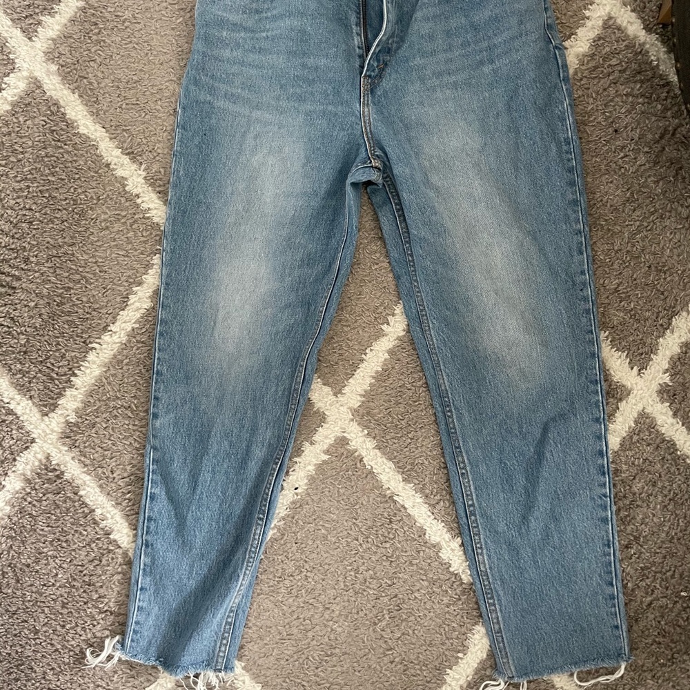 Levi’s Mom jeans size 30 full length
